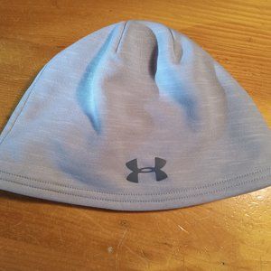 <3<3<3 Under Armour Beanie OS